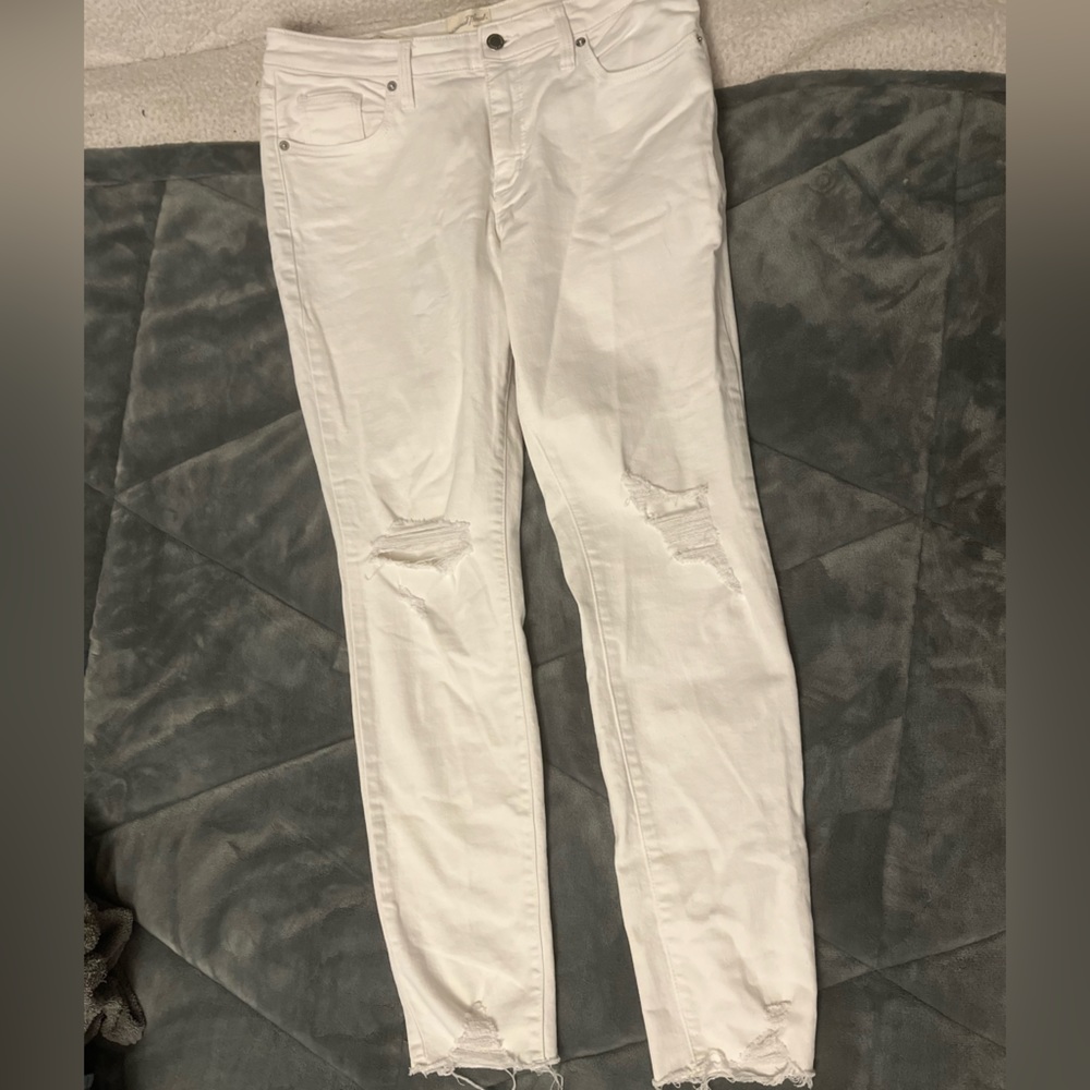 White mid rise skinny